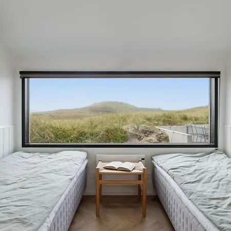 1043 Semesterbostad *